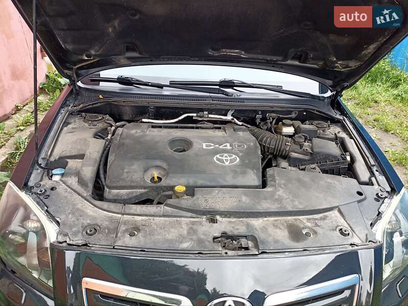 Универсал Toyota Avensis 2008 в Луцке