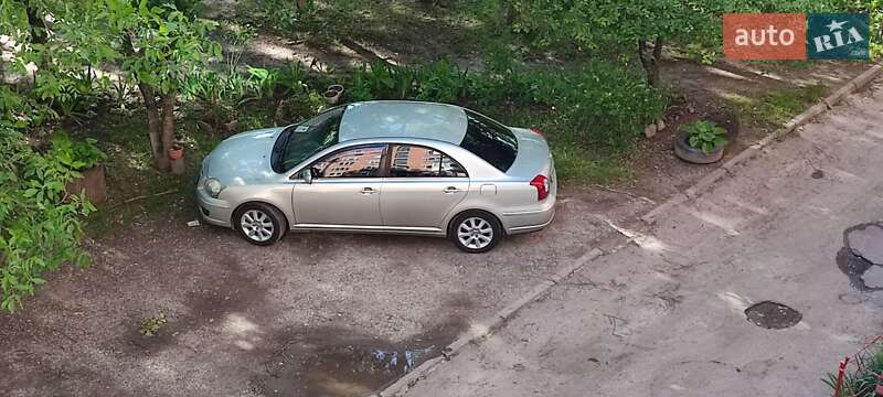 Седан Toyota Avensis 2008 в Кам'янець-Подільському