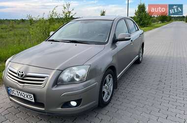 Седан Toyota Avensis 2006 в Львові