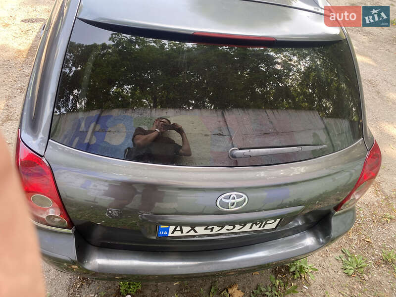 Универсал Toyota Avensis 2006 в Харькове