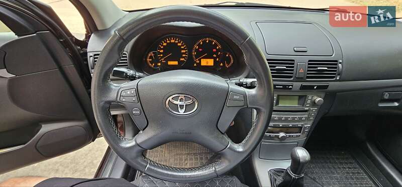 Универсал Toyota Avensis 2006 в Днепре