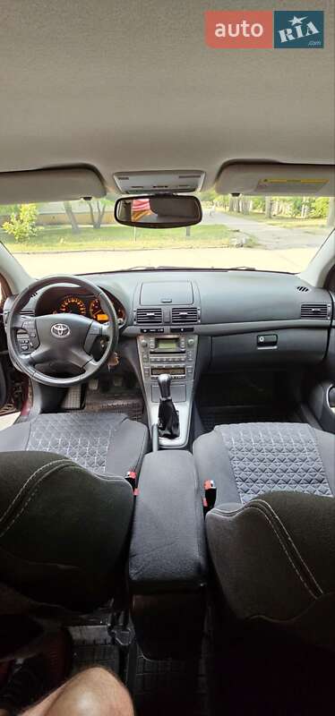 Универсал Toyota Avensis 2006 в Днепре