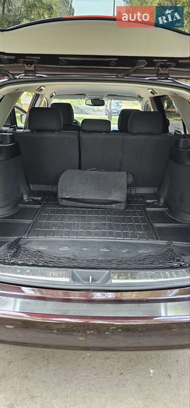 Универсал Toyota Avensis 2006 в Днепре