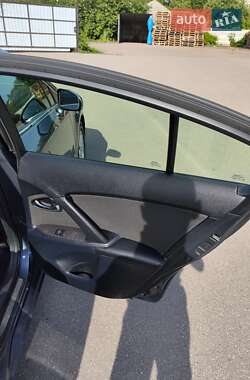 Седан Toyota Avensis 2010 в 