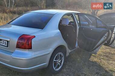 Седан Toyota Avensis 2003 в 