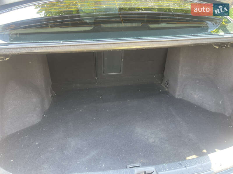 Седан Toyota Avensis 2011 в Одессе