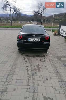 Седан Toyota Avensis 2005 в 