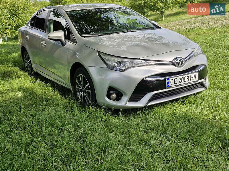 Toyota Avensis 2015