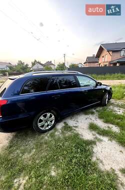 Универсал Toyota Avensis 2005 в 