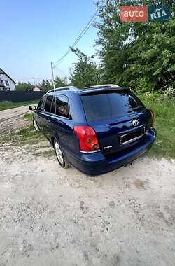 Универсал Toyota Avensis 2005 в 