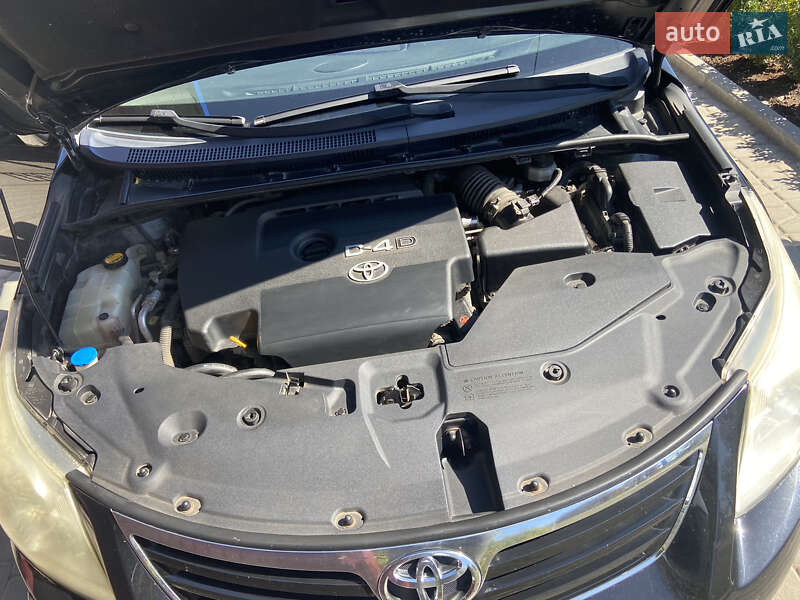 Универсал Toyota Avensis 2008 в Киеве