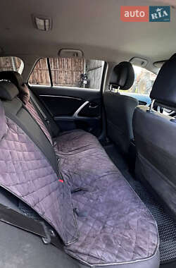 Универсал Toyota Avensis 2012 в Маневичах