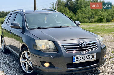 Універсал Toyota Avensis 2006 в Новояворівську
