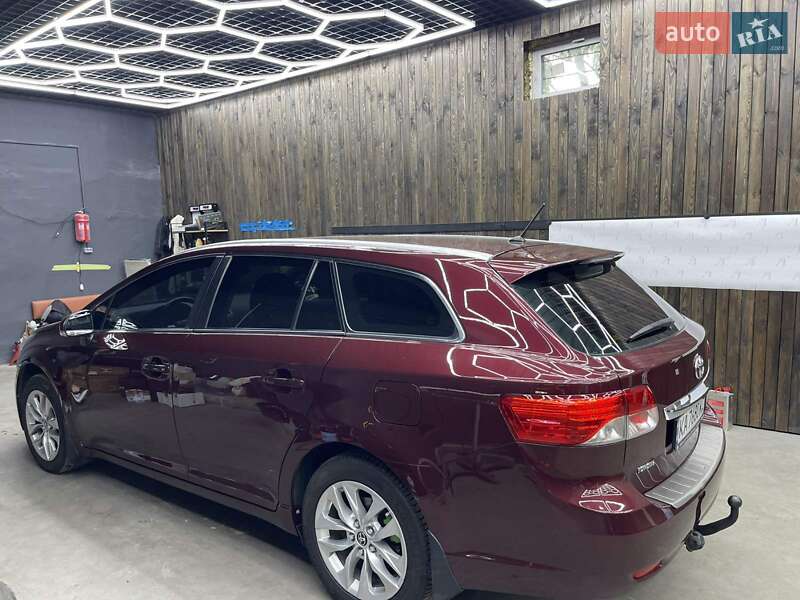 Универсал Toyota Avensis 2012 в Киеве фото 7 Универсал Toyota Avensis 2012 в Киеве