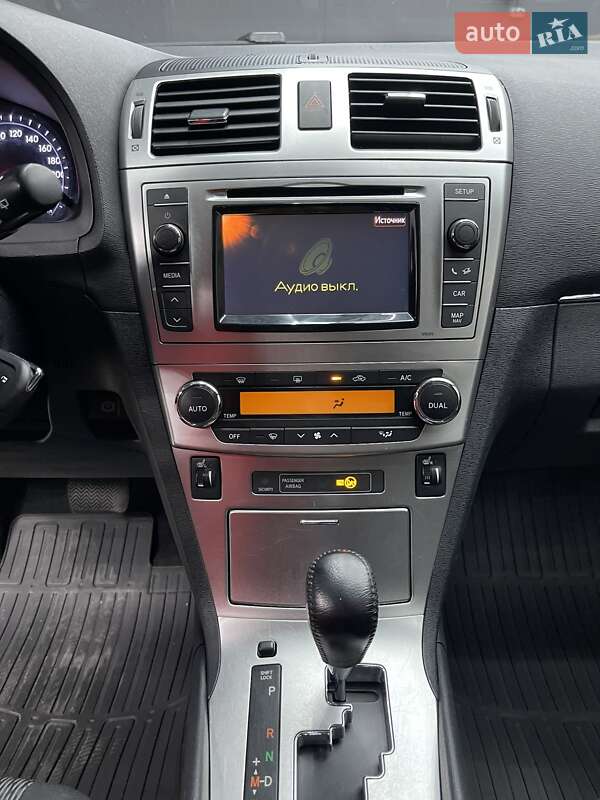 Универсал Toyota Avensis 2012 в Киеве фото 25 Универсал Toyota Avensis 2012 в Киеве