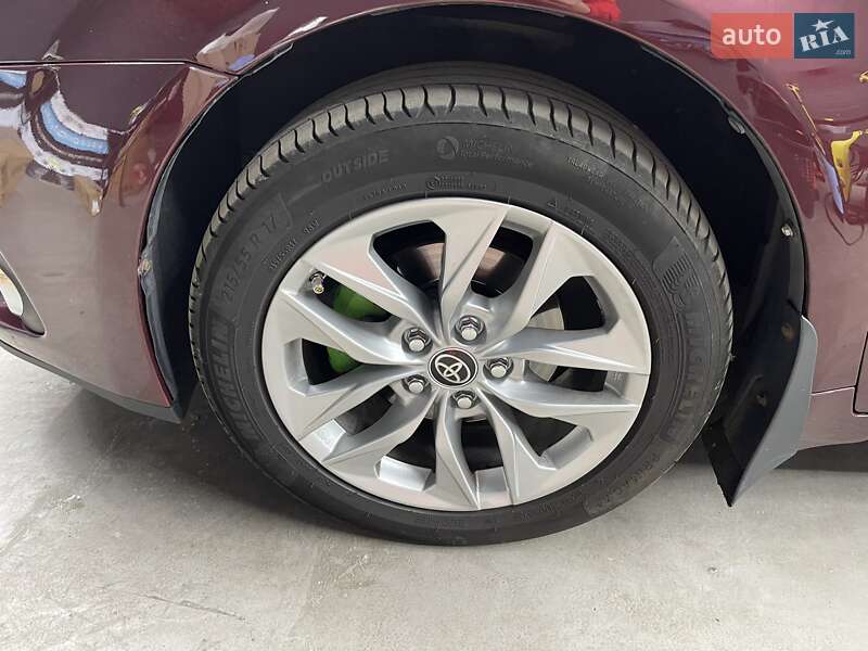 Универсал Toyota Avensis 2012 в Киеве фото 30 Универсал Toyota Avensis 2012 в Киеве