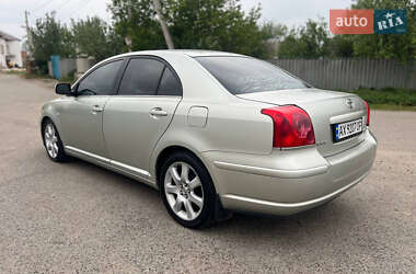 Седан Toyota Avensis 2005 в 
