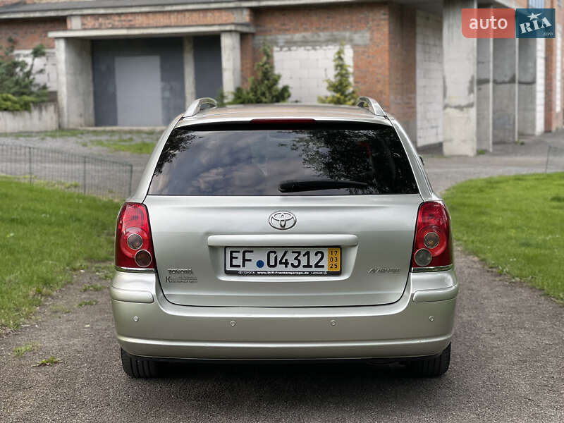 Универсал Toyota Avensis 2008 в Хмельницком