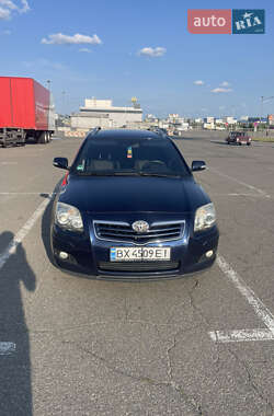 Универсал Toyota Avensis 2006 в Киеве