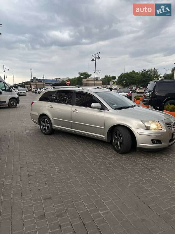 Универсал Toyota Avensis 2006 в Одессе