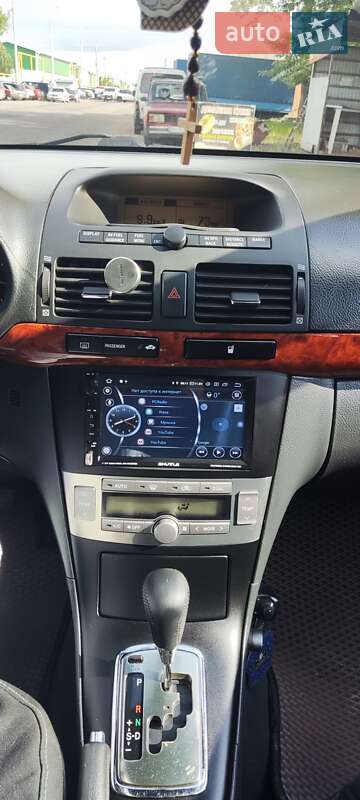 Седан Toyota Avensis 2004 в Одесі