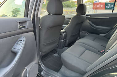 Универсал Toyota Avensis 2004 в 