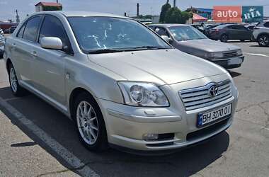 Лифтбек Toyota Avensis 2004 в Одессе
