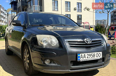 Седан Toyota Avensis 2007 в Киеве
