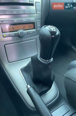 Седан Toyota Avensis 2008 в 