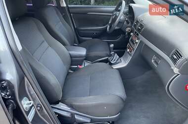 Седан Toyota Avensis 2008 в 