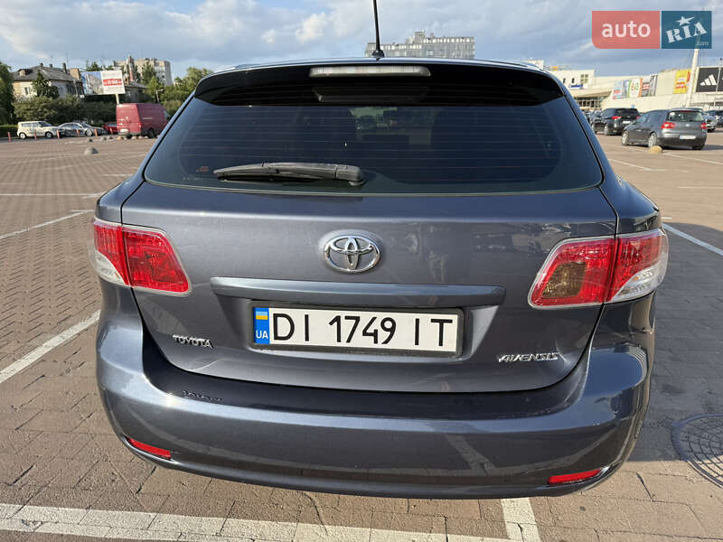 Універсал Toyota Avensis 2009 в Житомирі