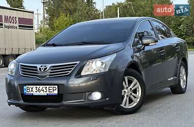 Седан Toyota Avensis 2011 в Хмельницькому