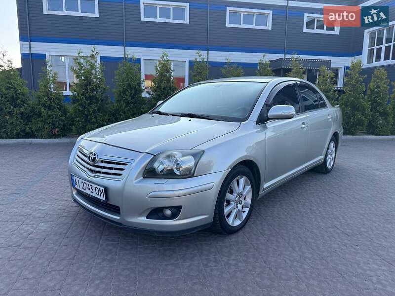 Седан Toyota Avensis 2006 в Коломиї