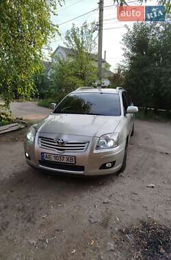 Універсал Toyota Avensis 2006 в Дніпрі