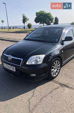 Седан Toyota Avensis 2003 в Черкасах