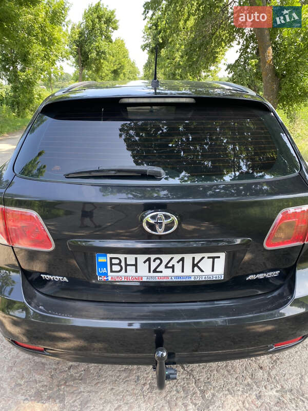 Универсал Toyota Avensis 2010 в Кодыме