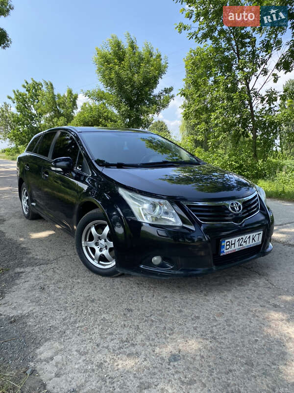 Toyota Avensis 2010