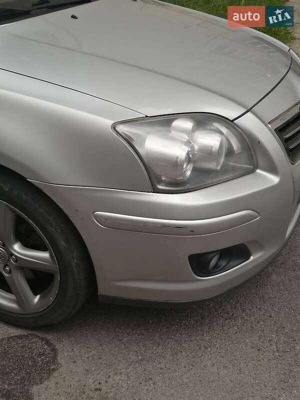 Универсал Toyota Avensis 2008 в Хмельницком