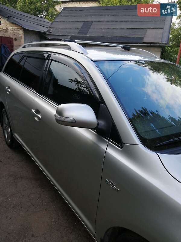 Универсал Toyota Avensis 2008 в Хмельницком