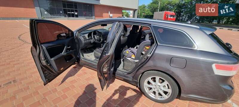 Универсал Toyota Avensis 2009 в Одессе