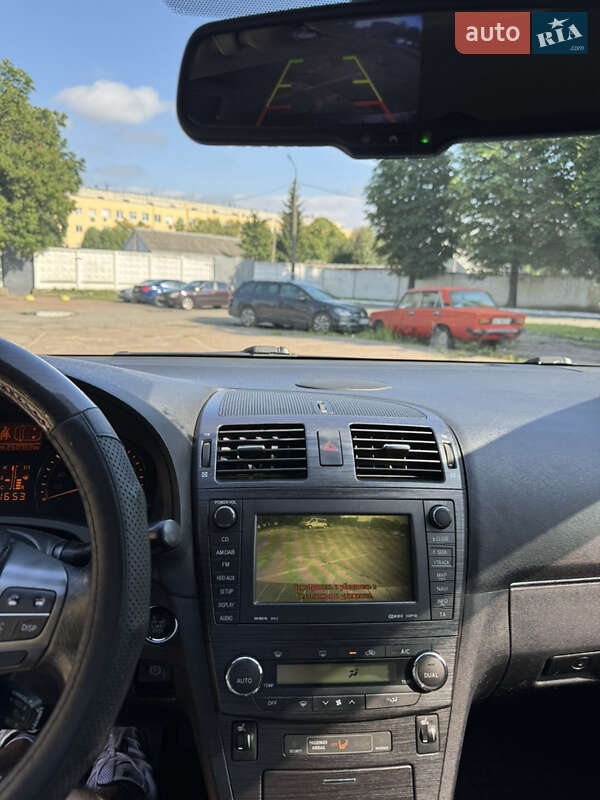 Універсал Toyota Avensis 2010 в Києві