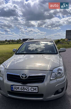 Универсал Toyota Avensis 2005 в Ровно