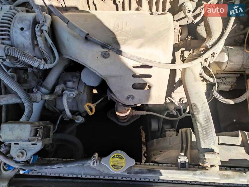 Седан Toyota Avensis 2000 в Одесі