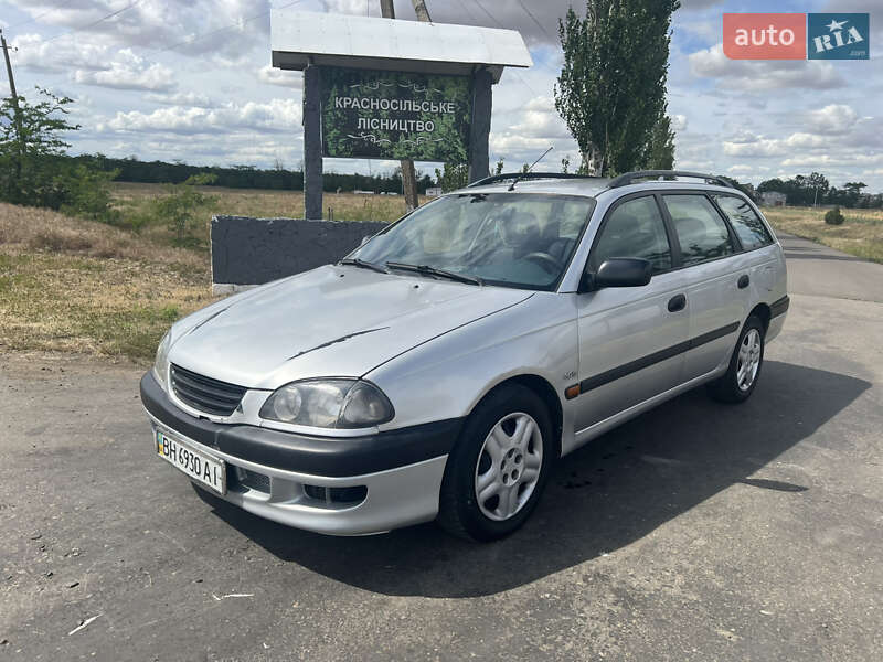 Toyota Avensis 1998