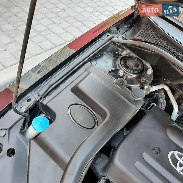 Ліфтбек Toyota Avensis 2005 в Вінниці