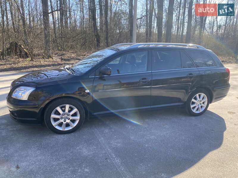 Универсал Toyota Avensis 2006 в Киеве