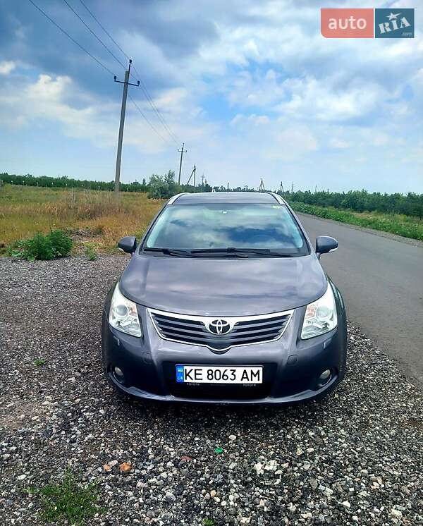 Універсал Toyota Avensis 2009 в 