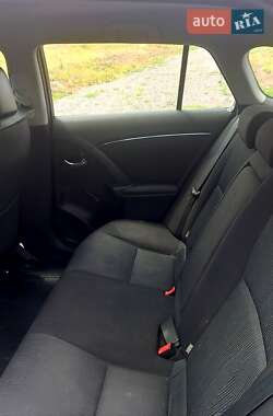 Універсал Toyota Avensis 2009 в 