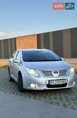 Универсал Toyota Avensis 2011 в Хмельницком