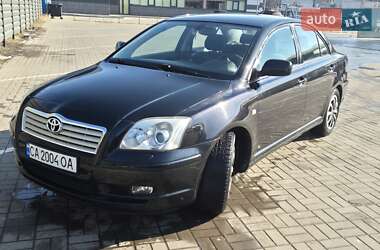 Седан Toyota Avensis 2004 в Черкассах